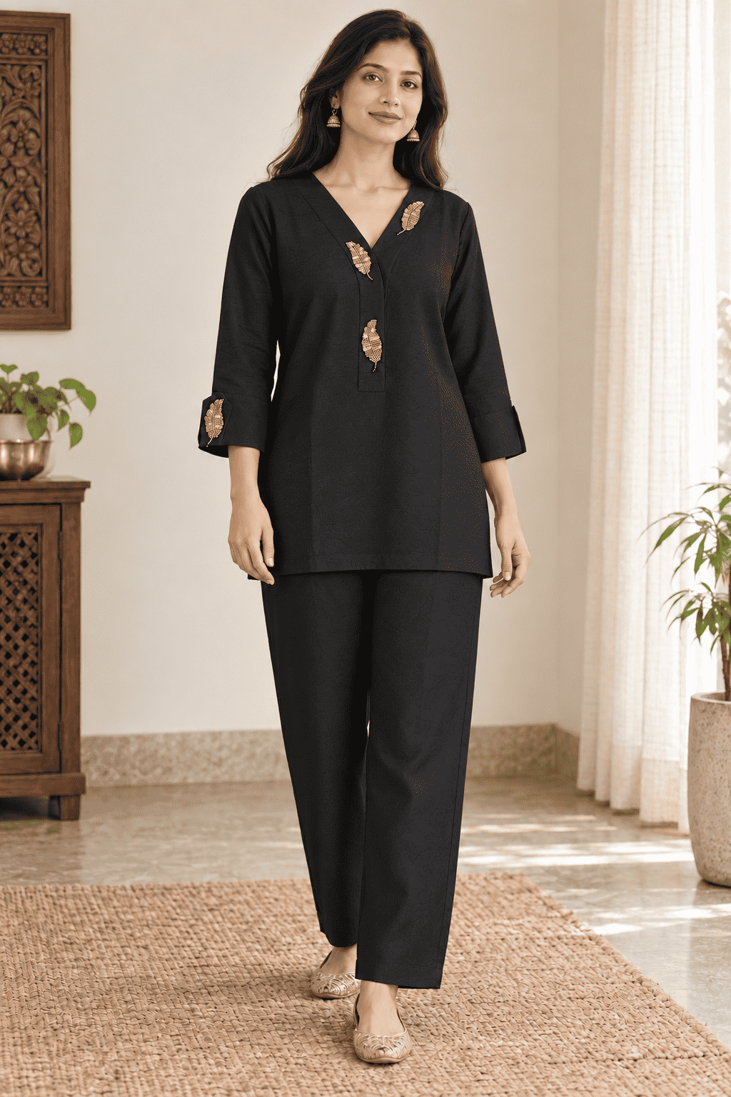Black Embroidered Dola Silk Kurta Pant Set