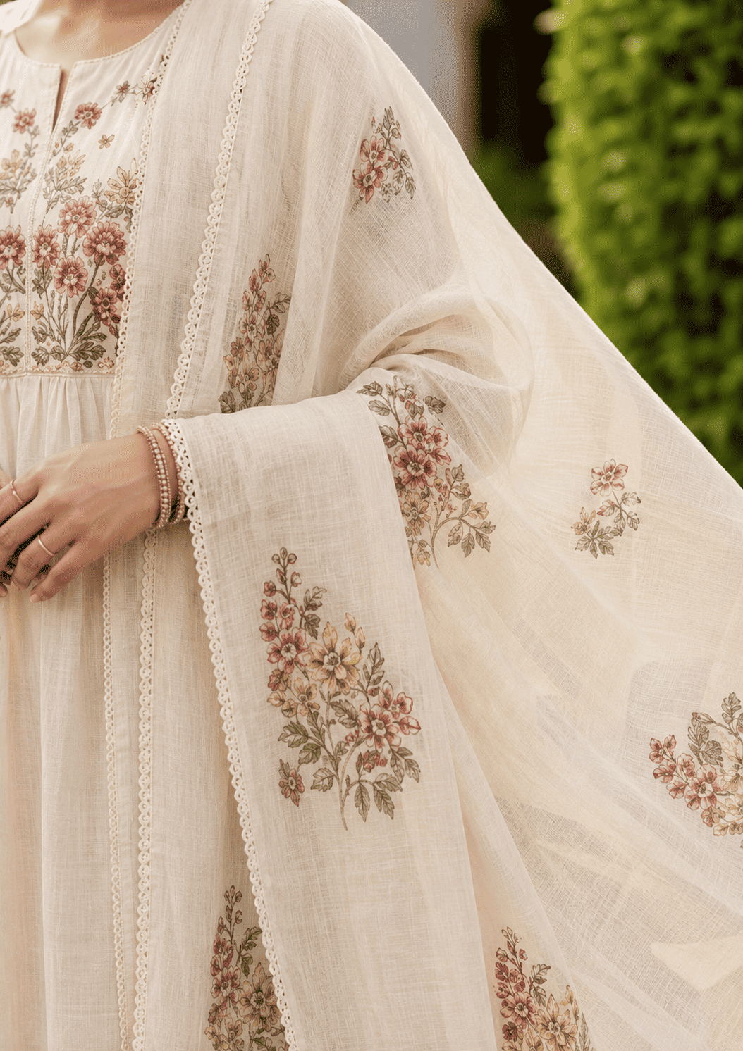 Ivory Malmal Embroidered Kurta and Straight Pant with dupatta