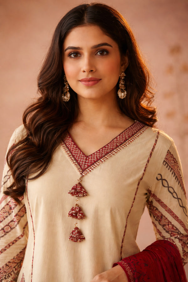 Ivory White Cotton Kurta Set Featuring Applique Pocket With Kalamkari Dupatta