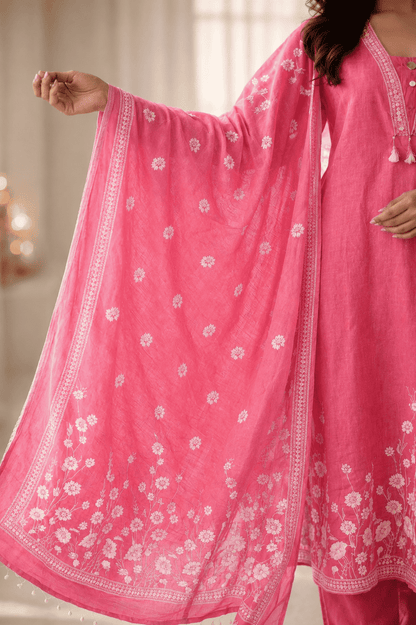 Pink cotton kurta pant set with white floral printed dupatta