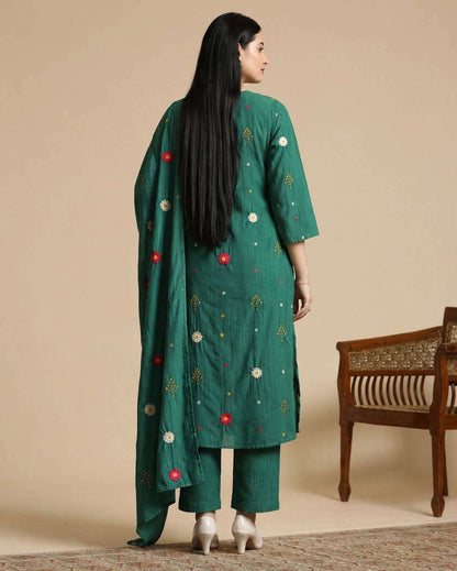 Green Embroidered Crushed Palli Silk Kurta and Pant with Dupatta