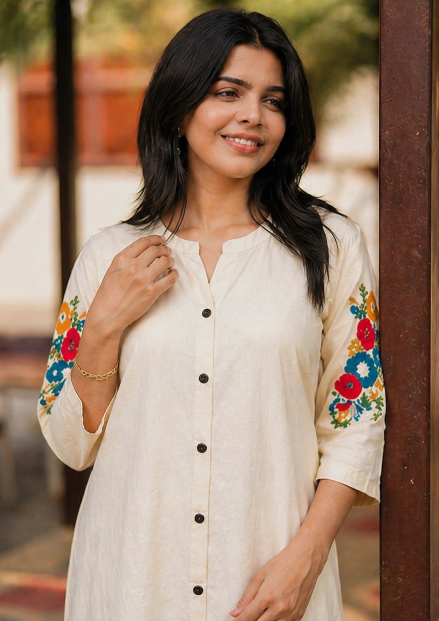 Off white kurta with blue embroidery and pant set