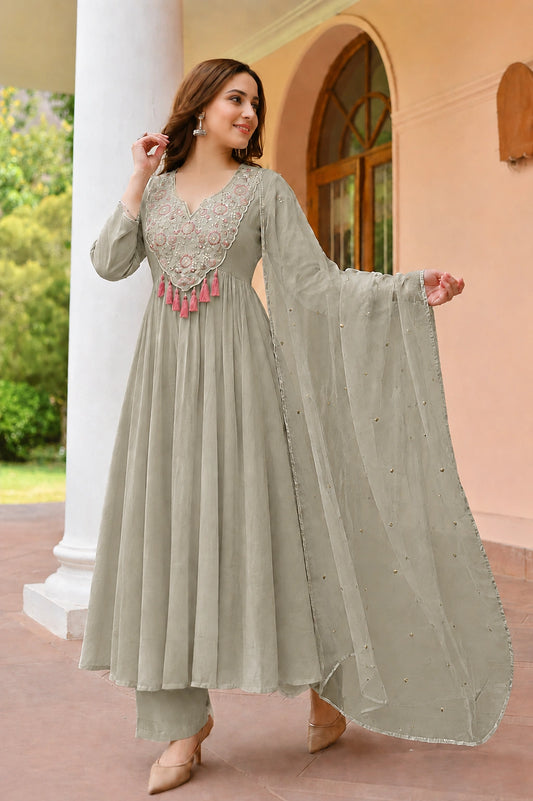 Mint Green Crunchy with embroidery kurta pant with net dupatta