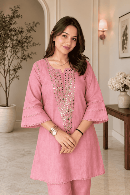 Dusty Pink Cotton Blend Embroidered Kurta With Pant