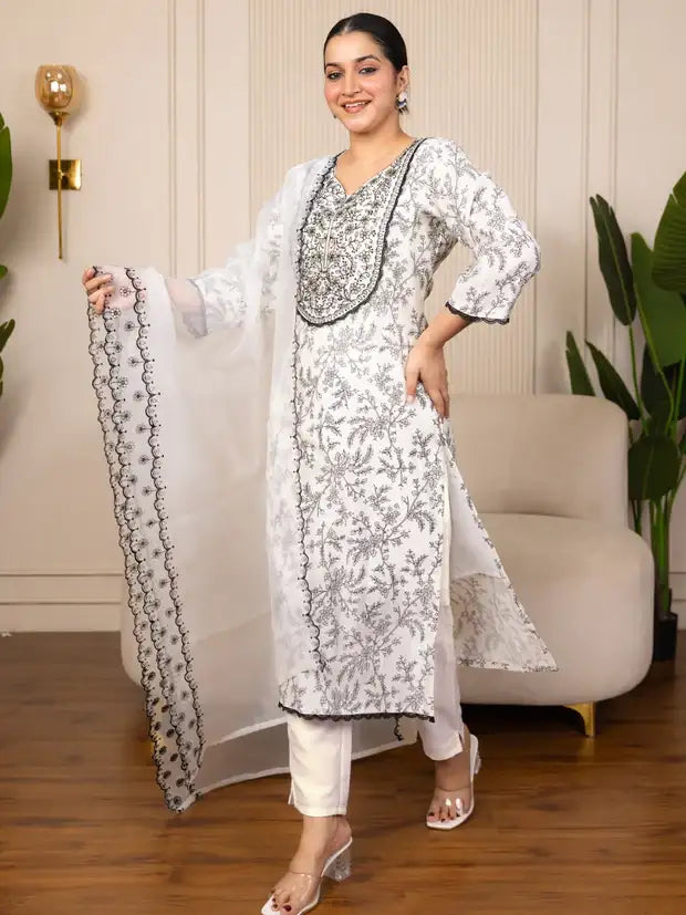 Cream and Black Silk Blend Embroidered Kurta Pant and Dupatta Set